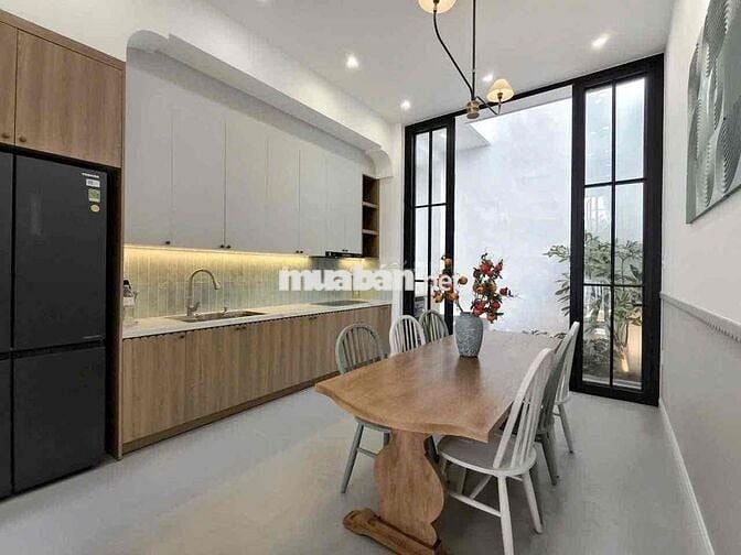 135 CHO THUÊ NHÀ 3 TẦNG 3PN HƯỚNG ĐÔNG MÁT MẺ