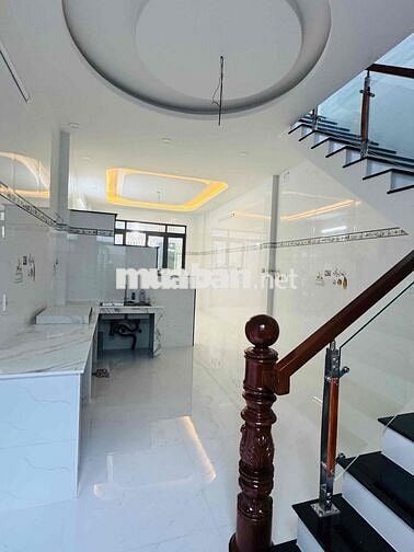 NHÀ MT NHÁNH TX25 SÂN XE HƠI 4x20 2PN MỚI TINH