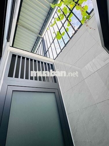 NHÀ MT NHÁNH TX25 SÂN XE HƠI 4x20 2PN MỚI TINH
