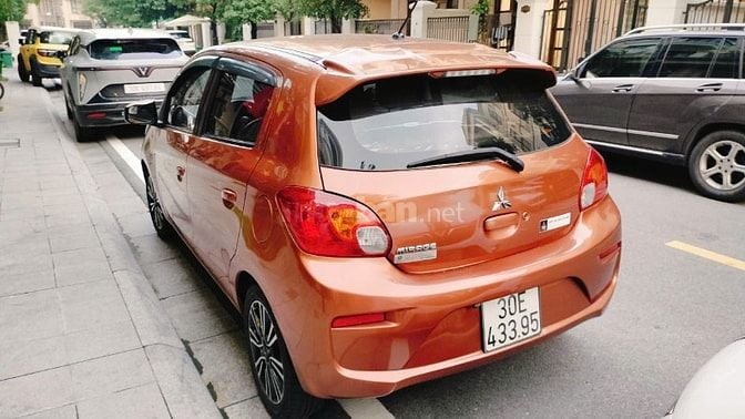 Mitsubishi 5 chỗ hatchback nhập Thái giá nhỉnh 200 triệu