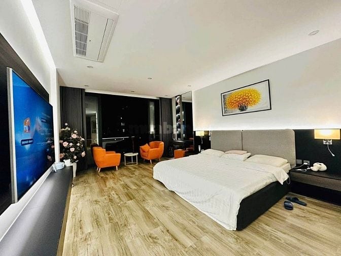 Bán nhà phố Liễu Giai 80m2, khu phân lô, ô tô ra vào, xây 4 tầng