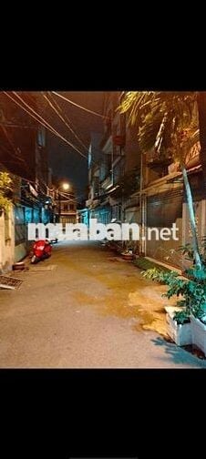 cần cho thuê gấp căn nhà 52m2 ngay Trung Tâm Quận Tân Phú.