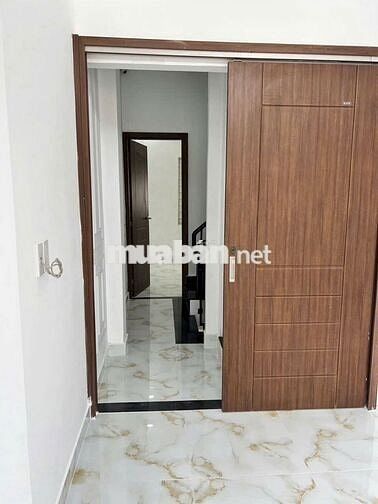 NHÀ ĐẸP HẺM 64 BÙI VĂN BA – GẦN CHỢ, 4PN, CHỈ 4.86 TỶ TL