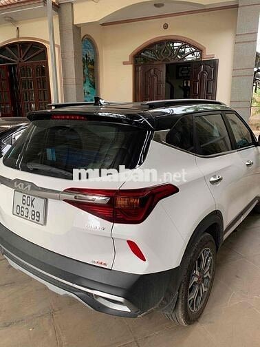 Kia Seltos Luxury 2021 Trắng