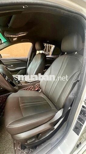 VinFast Lux A2.0 Plus 2020 Trắng 49000 km