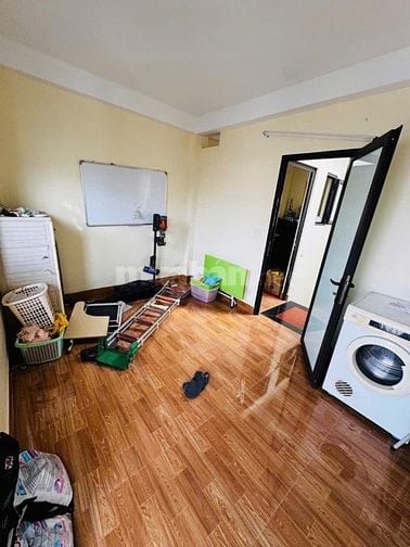 Bán Nhà Đẹp Hoàng Mai, lô góc 32m2, 5 tầng, mặt tiền 3.4m2, Ô tô tránh