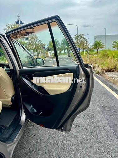 Bán Innova MT 2.0 2018 keo chỉ zin đẹp long lanh