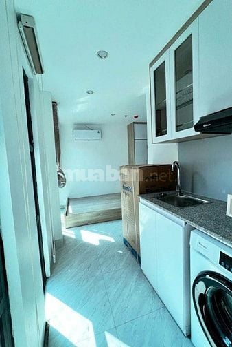 Tòa CHDV phố Mai Động 11p - 700 triệu/năm