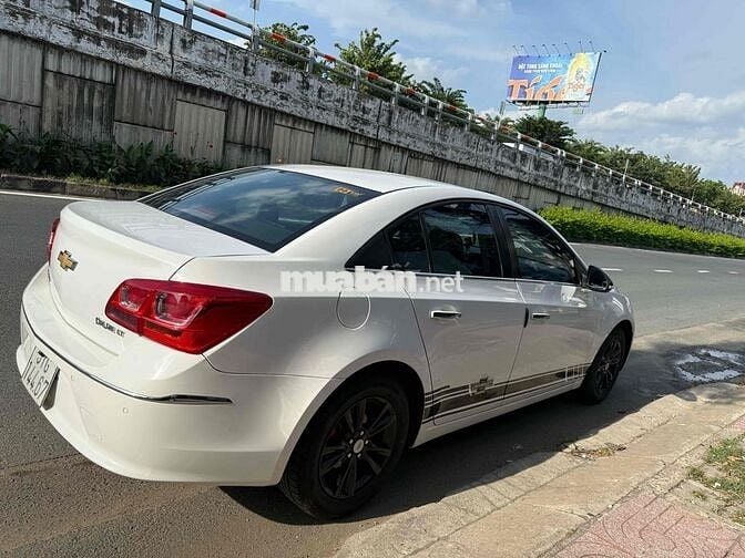 Chevrolet Cruze LT 2018 so Sàn Trắng