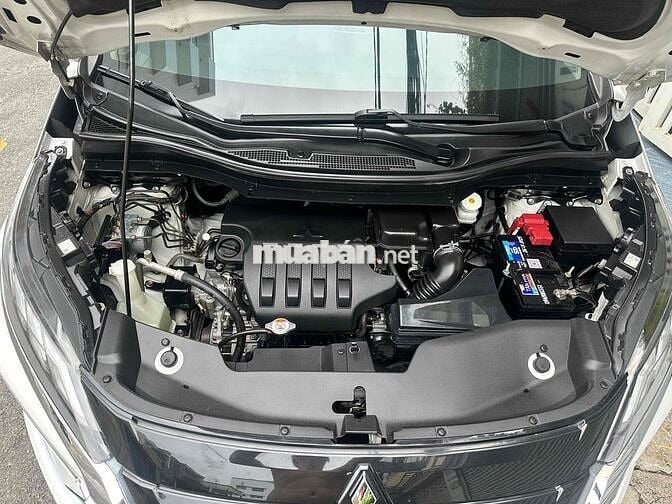Mitsubishi Xpander Premium 2022 trăng Tự động