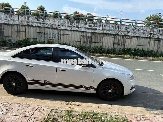 Chevrolet Cruze LT 2018 so Sàn Trắng