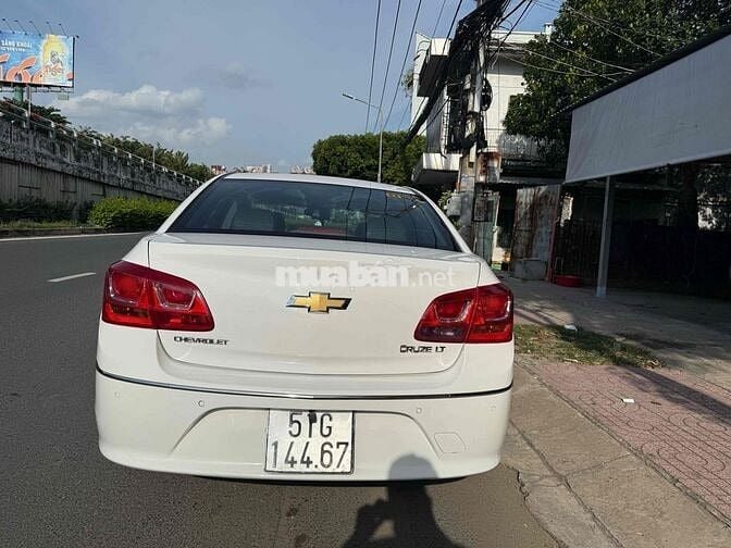 Chevrolet Cruze LT 2018 so Sàn Trắng