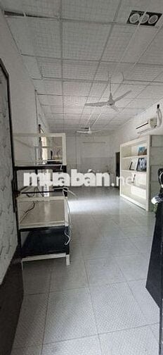 Nhà Xinh View hồ_showroom/vănphong/ shop