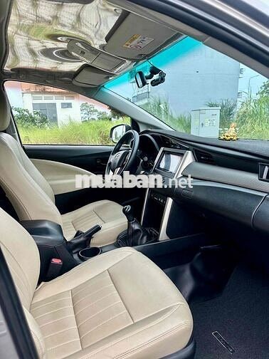 Bán Innova MT 2.0 2018 keo chỉ zin đẹp long lanh