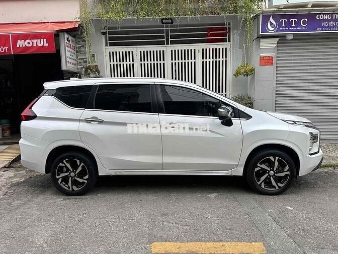 Mitsubishi Xpander Premium 2022 trăng Tự động