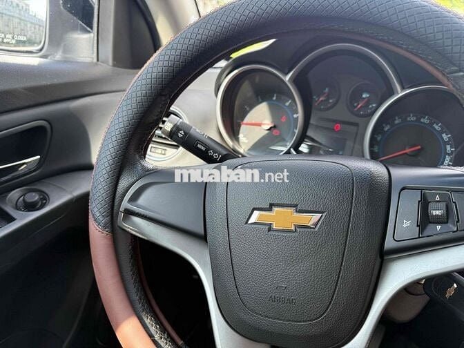 Chevrolet Cruze LT 2018 so Sàn Trắng