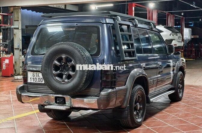 Mitsubishi Pajero V43 1998 Xám