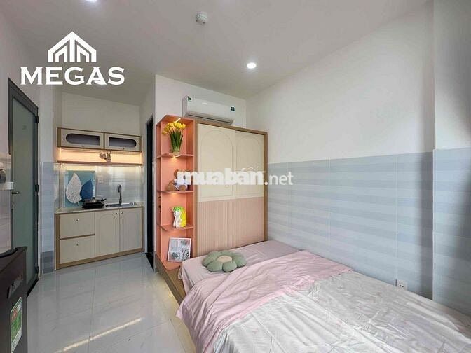 Cho Thuê Căn Hộ Ban Công - Đầy Đủ Nội Thất Ngay Đầm Sen