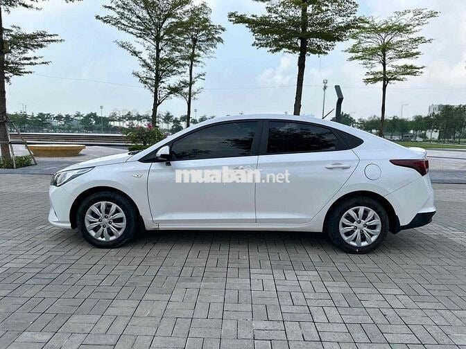 Hyundai Accent 2023 Số sàn 55000 km Trắng