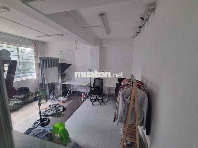 CHO THUÊ TOÀ NHÀ 8,5x 25m, 1TRỆT 3LẦU TRỐNG SUỐT PHƯỜNG TÂY THẠNH
