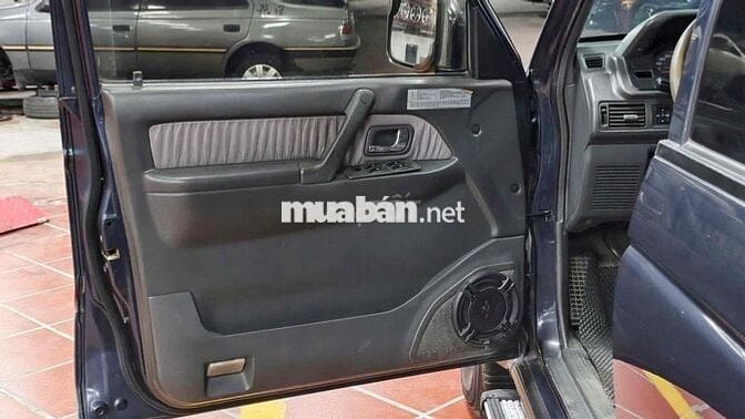 Mitsubishi Pajero V43 1998 Xám