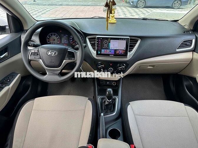 Hyundai Accent 2023 Số sàn 55000 km Trắng