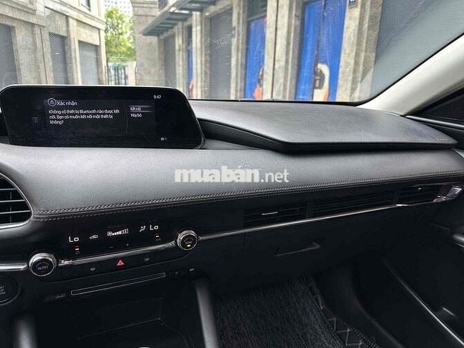 Mazda Mazda 3 Premium 2020 Trắng 75000 km