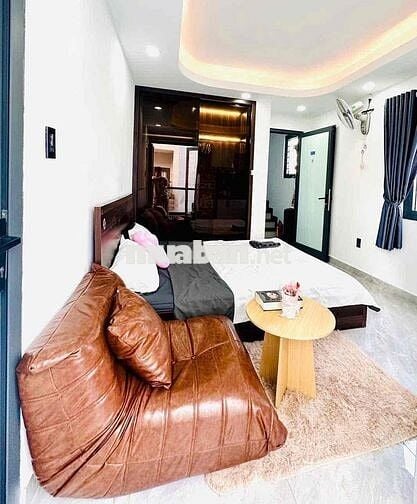CHO THUÊ CĂN HỘ 30m2 CÓ BAN CÔNG THOÁNG GẦN CHỢ BÀ CHIỂU