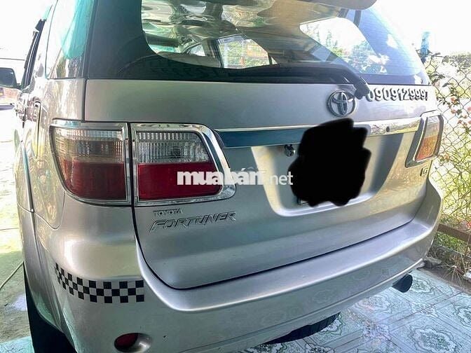 Toyota Fortuner 2009 Số sàn Bạc