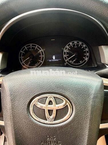 Toyota Innova 2018 E MT Số sàn Nâu vàng 106k km