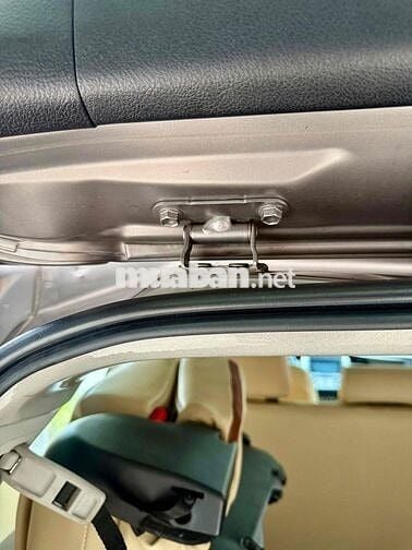 Toyota Innova 2018 E MT Số sàn Nâu vàng 106k km