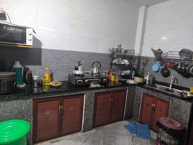Bán nhà quận 12 4 tầng, thông thoáng 