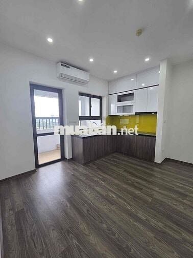 Căn chung cư Tòa A2 - 460 Khương Đình, lô góc, DT 66m2, 2 ngủ.