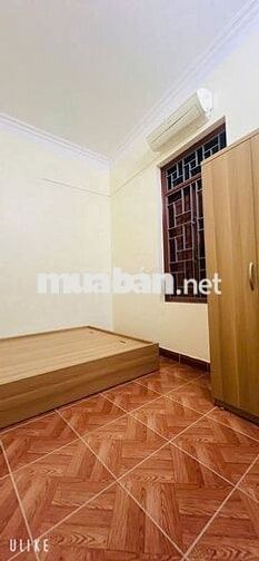 Cho thuê nhà riêng ngõ 467 Lĩnh Nam -42m2-3 tầng
