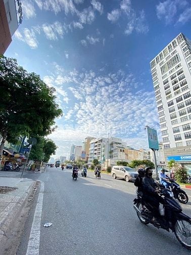 Bán nhà MT Cộng Hoà P13 Tân Bình 12,2x28 - tiện xây Hầm 8 tầng 
