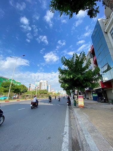 Bán nhà MT Cộng Hoà P13 Tân Bình 12,2x28 - tiện xây Hầm 8 tầng 