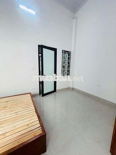 🏡 Nhà Ngọc Thụy Đẹp Lung Linh – Ô Tô Qua Cửa – Chỉ 8 Triệu/Tháng!