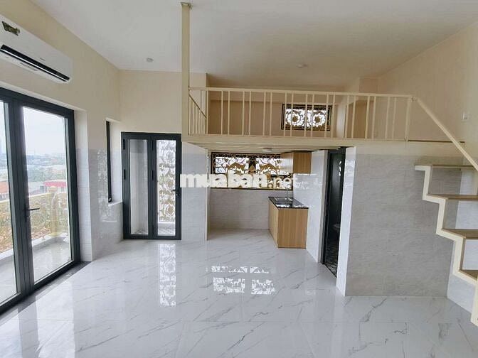 DUPLEX BAN CÔNG FULL NỘI THẤT THANG MÁY NGAY VẠN PHÚC CITY