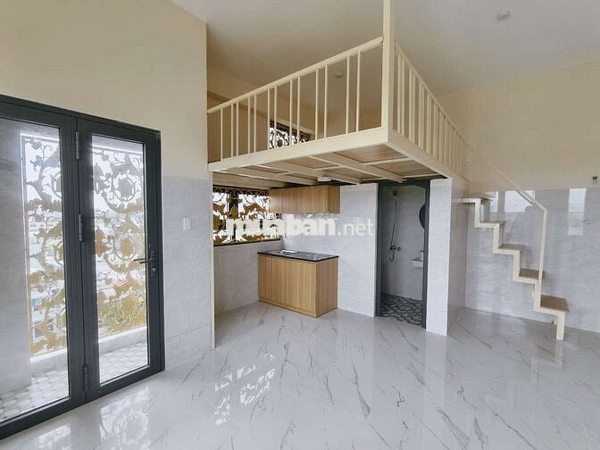 DUPLEX BAN CÔNG FULL NỘI THẤT THANG MÁY NGAY VẠN PHÚC CITY