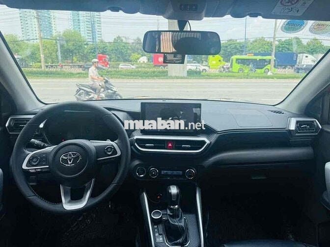 Toyota Raize 2022 màu Đỏ
