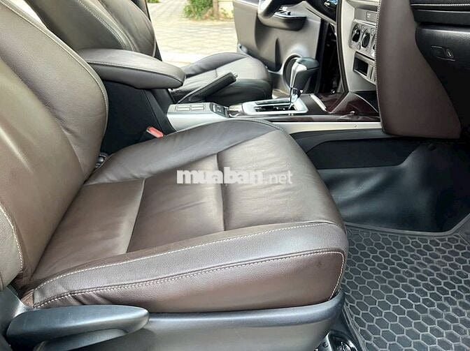 Toyota Fortuner 2020 2.4G 4x2 AT Đen | 80,000 Km