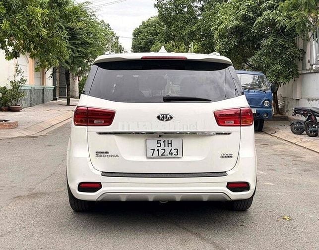 KIA Sedona 2.2 DATH full dầu
