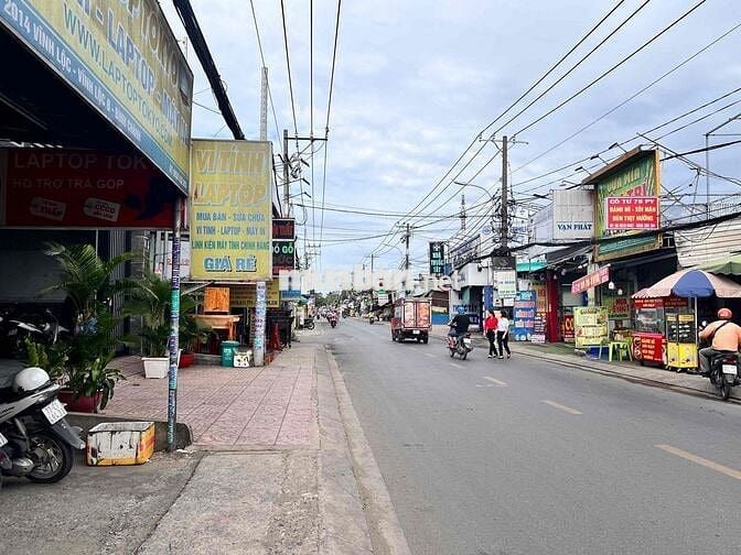 Sang nhượng mặt bằng tiệm tóc nam