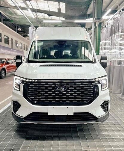 Ford Transit 16 chỗ Số sàn Trắng