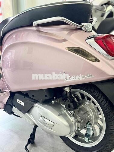 Vespa Sprint Hồng Porsche ABS LED