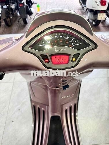 Vespa Sprint Hồng Porsche ABS LED