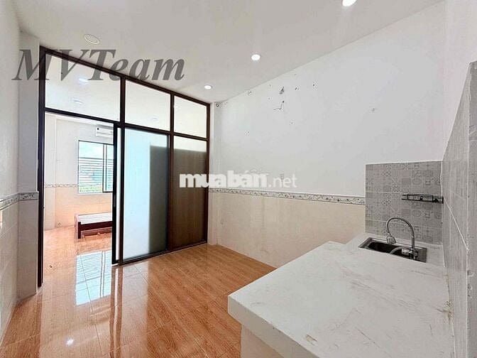 Cho Thuê 1PN Tách Bếp - 35m2 Rộng Thoáng - Mặt Tiền Đường Hoàng Sa