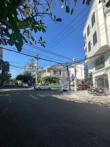 Bán căn góc 2 mặt tiền vị trí đẹp trung tâm Nha Trang, đường Lê Chân