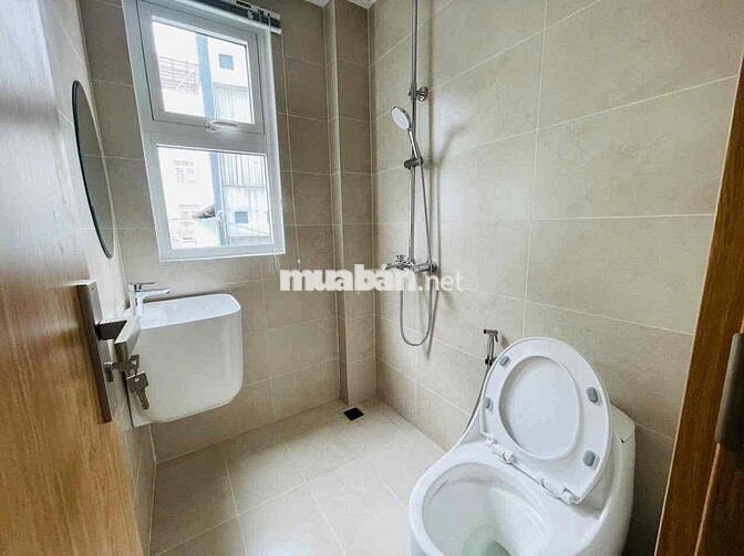 Căn hộ mới xây, full nội thất, có ban công cực thoáng