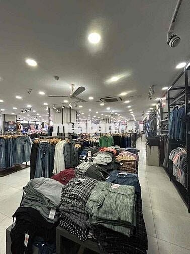 CHO THUÊ MẶT BẰNG KINH DOANH- DIỆN TÍCH 2500m2 TRUNG TÂM QUẬN 3